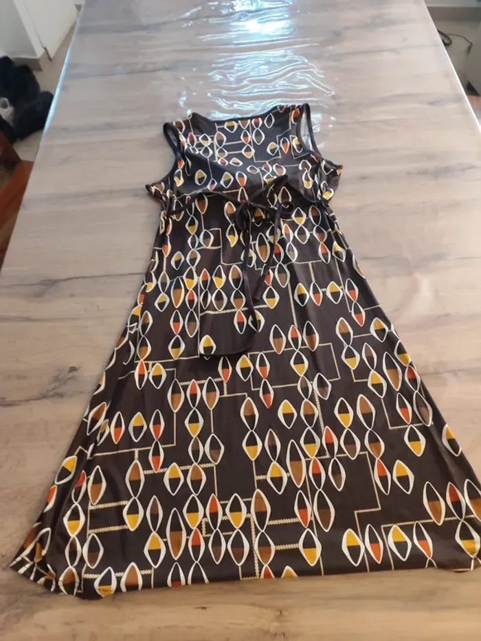 Robe mini marron T.U. Polyester - Imprimé géométrique - Très bon état - photo numéro 3