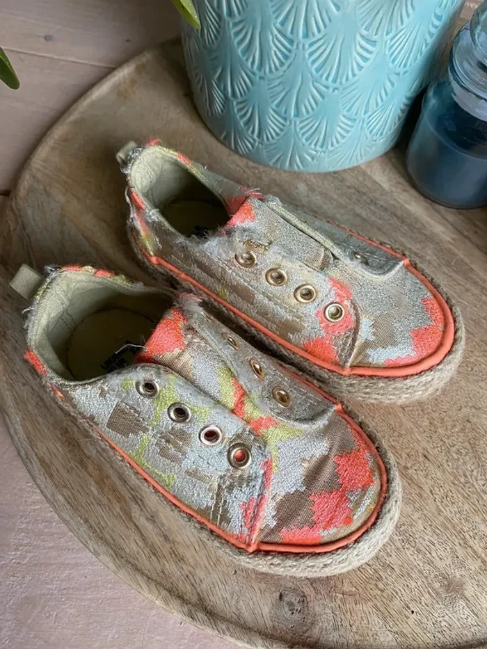 Chaussures d’été pointure 23 - photo numéro 2