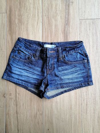 Short en jean Cache-cache en très bon état