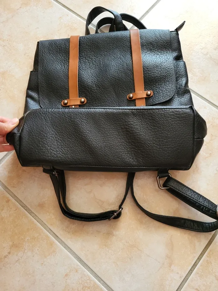 Sac à dos noir - photo numéro 3