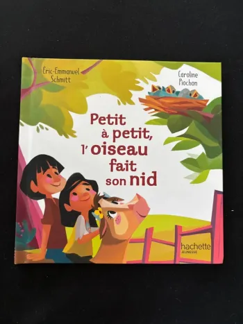 Livre Petit à petit l’oiseau fait son nid - Neuf