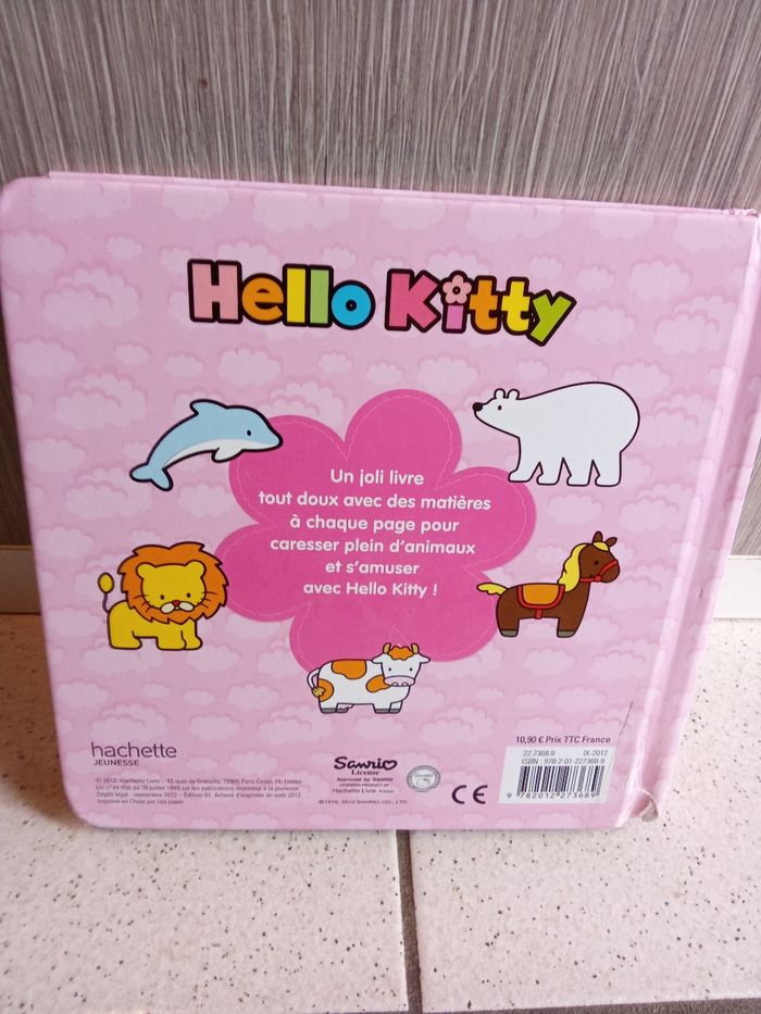 Mon livre sensoriel, textures, tout doux hello Kitty hachette Jeunesse - photo numéro 2