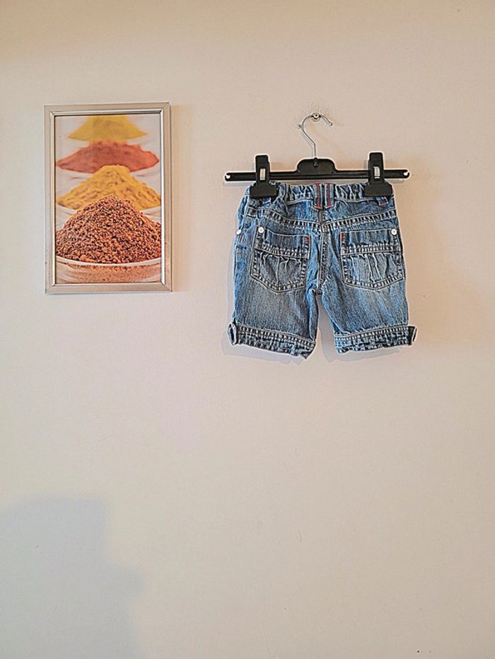 Magnifique petit Short en jeans jbc taille 12 mois - photo numéro 5