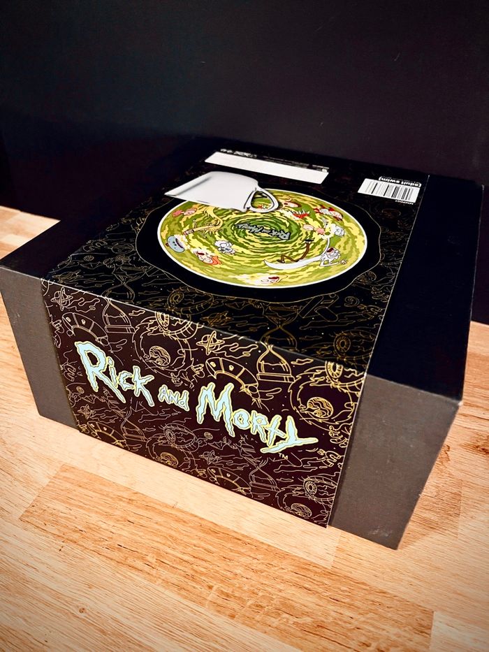 Rick & Morty – Mug & Assiette Collector Mirror Edition – Neuf - photo numéro 3