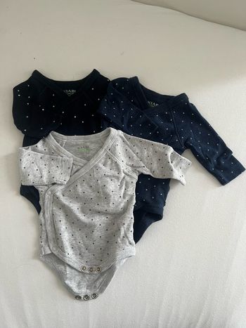 Lot 3 bodies naissance