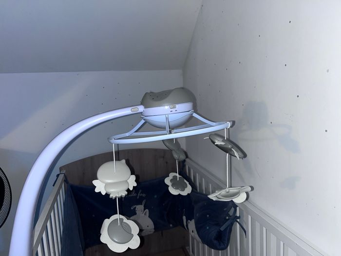 Mobile bébé mixte et veilleuse