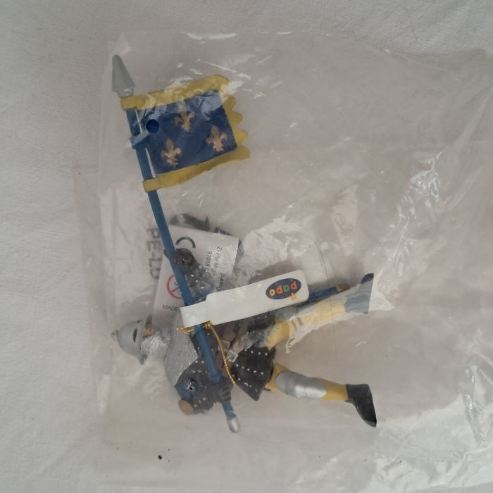 Figurine Papo Soldat Porte étendard Fleur de Lys Année 2002 Neuve
