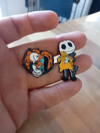 Pin's jack skellington et Sally