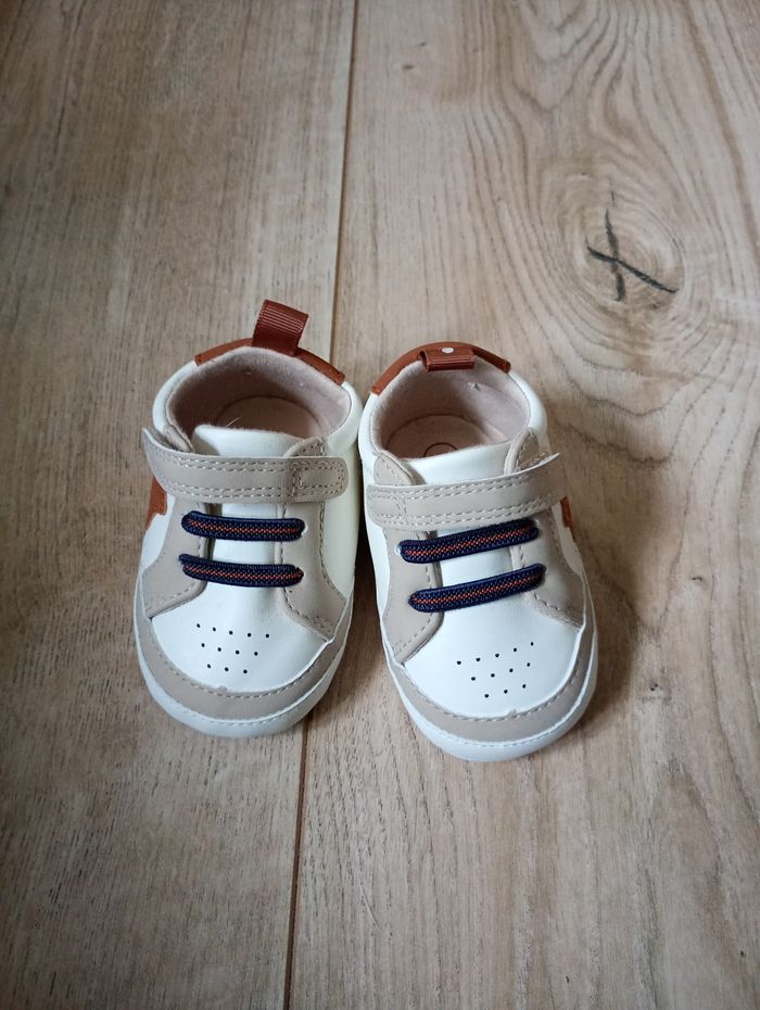 Chaussure 6/ 12 mois