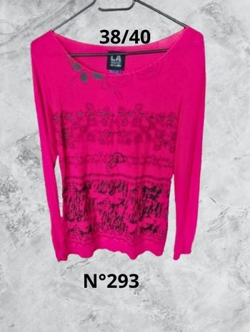 N°293 T-shirt fuchsia/noir T38/40. La mode est à vous.
