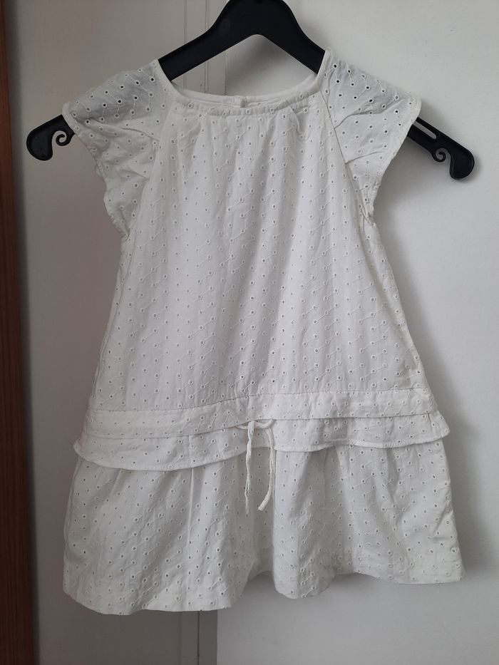 Robe jacadi 2 ans jamais portée