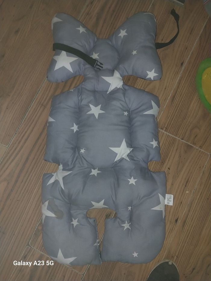 Coussin réducteur poussette