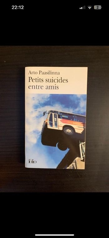 Livre Petit suicide entre amis