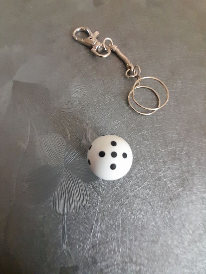 Porte clé PSG - photo numéro 4