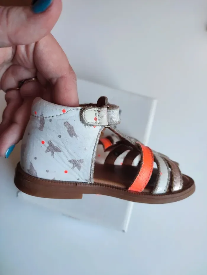 Sandales - photo numéro 4