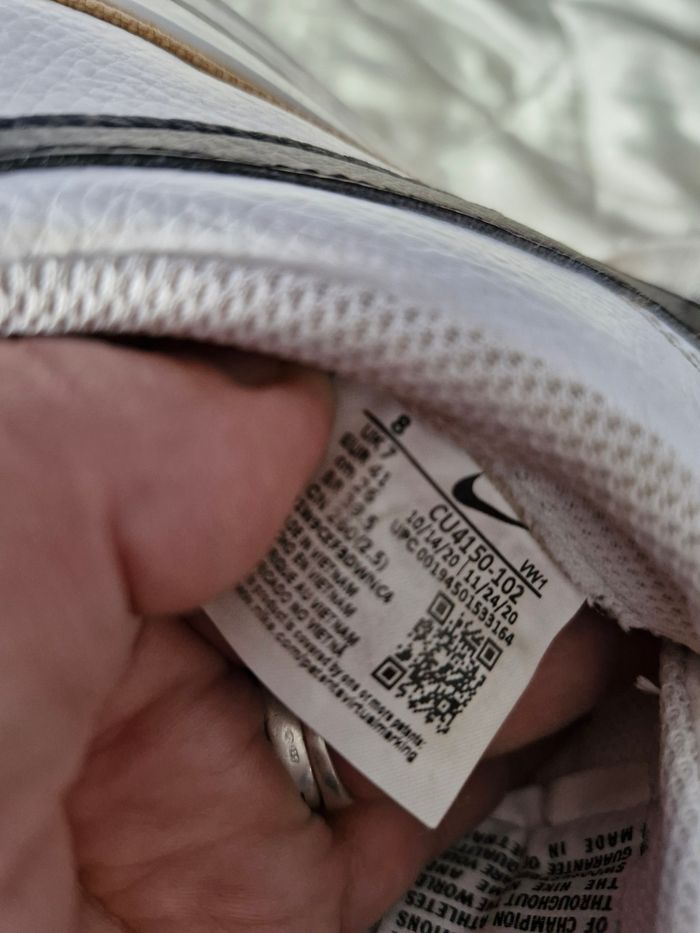 Superbes sneakers basses a lacets - photo numéro 6
