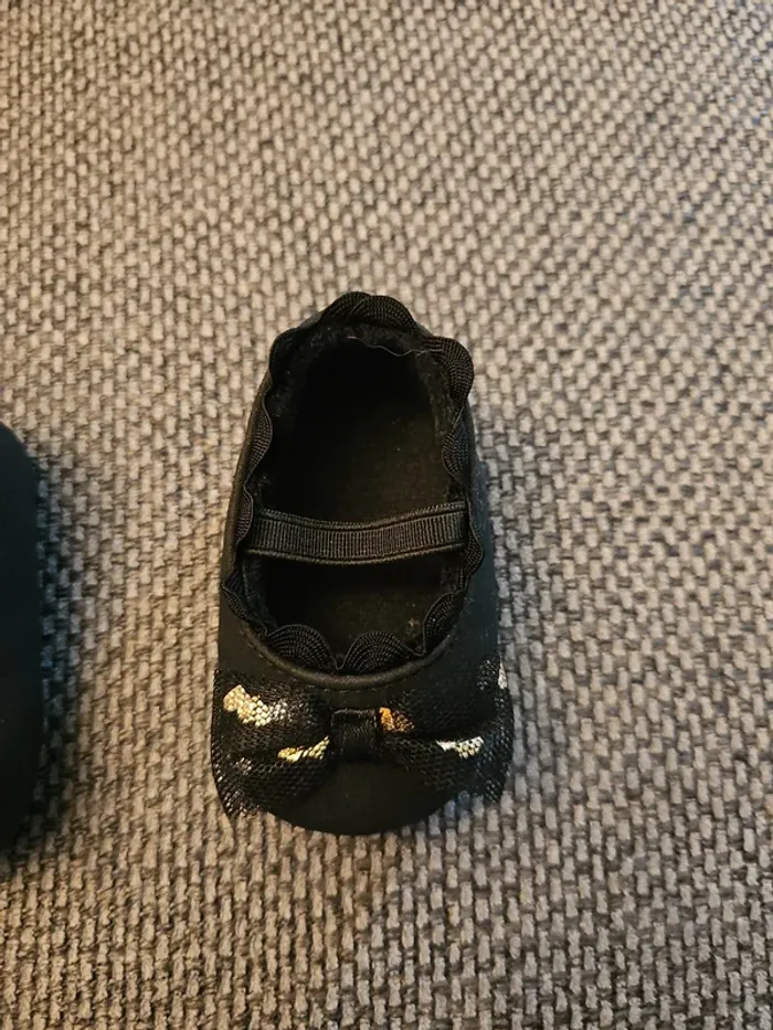 Chaussures 1-3mois - photo numéro 2