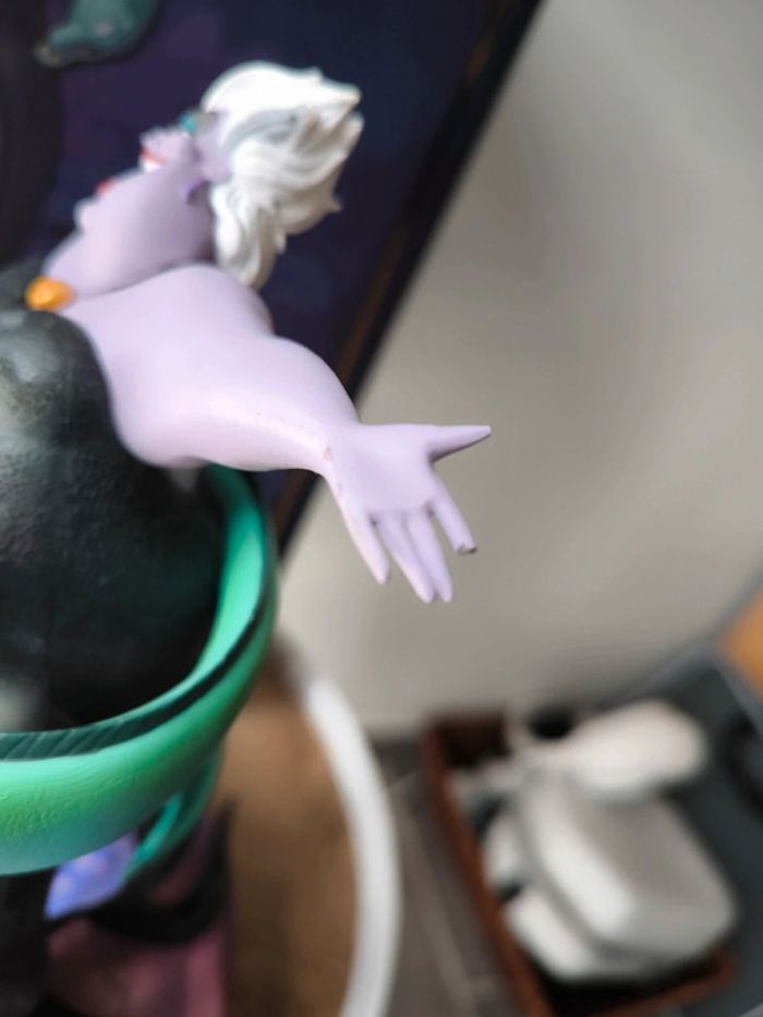 Figurine lumineuse de collection Ursula la petite sirène neuve - photo numéro 5