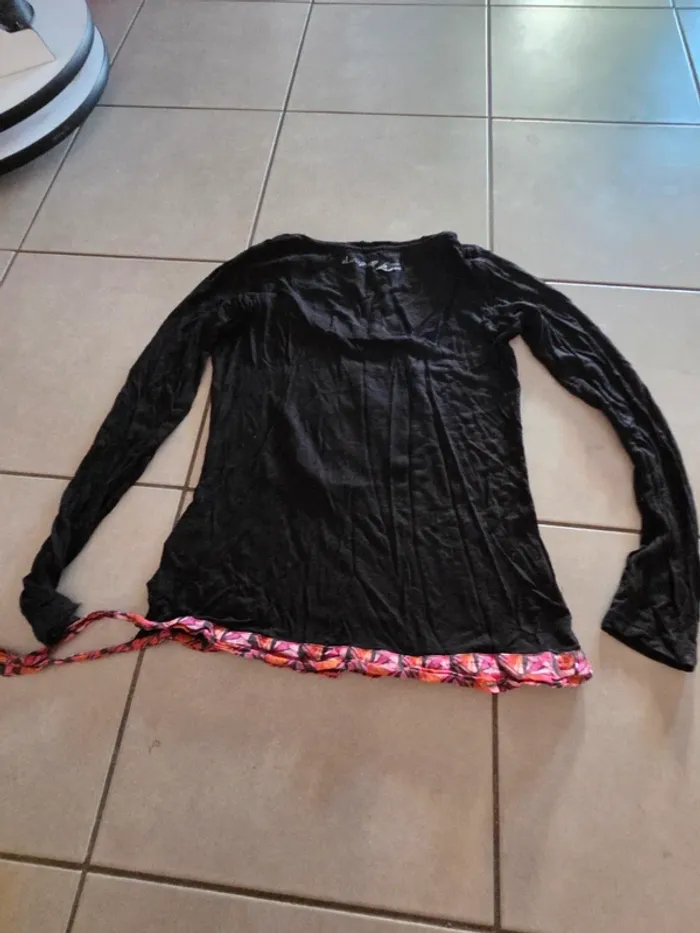 Tee shirt manche longue Taille M - photo numéro 2