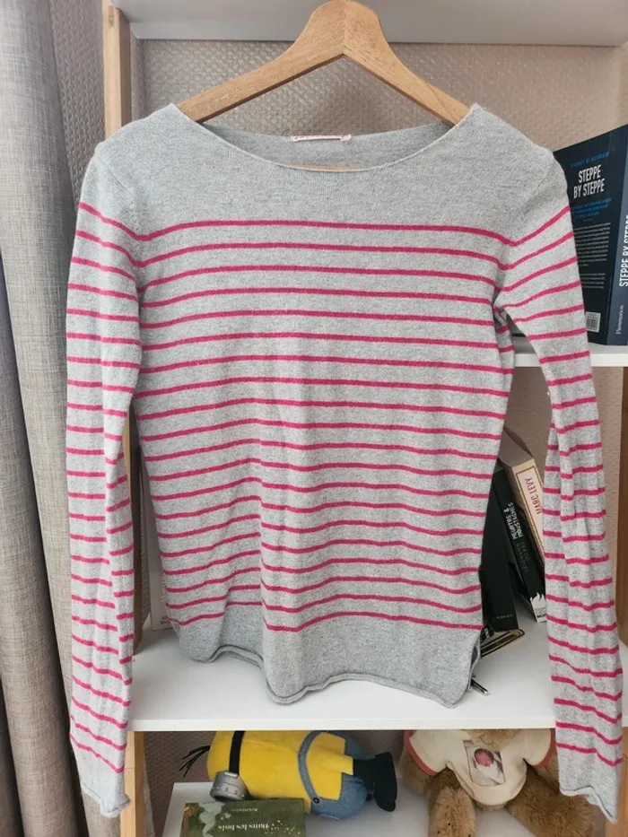 Pull femme.