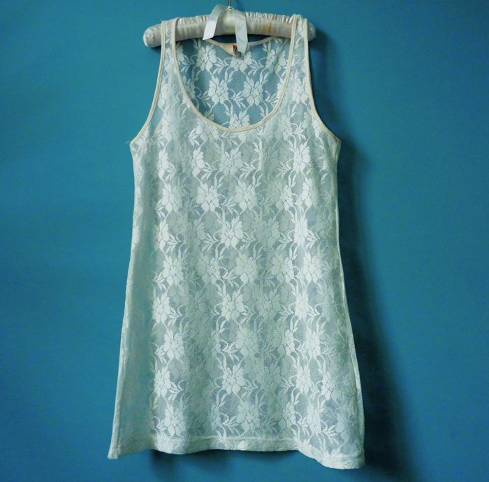 Debardeur Femme Pull & Bear S 36 dentelle ecru fleur plage TBE