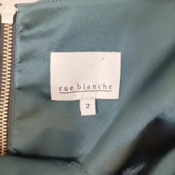 Robe droite satinée verte Rue Blanche manches 3/4 minimaliste chic taille 2 (M) A1127 - photo numéro 7