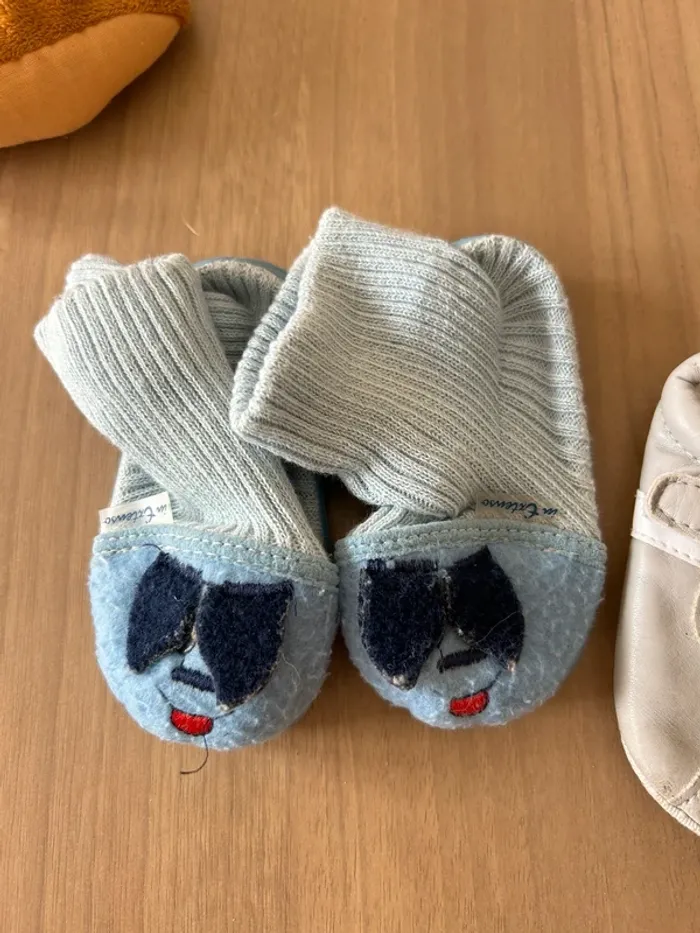 Très gros lot de 5 paires de chaussons / pantoufles bébé - photo numéro 3