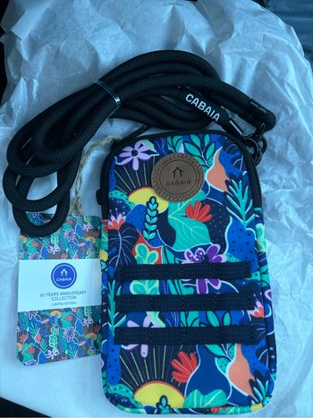 Pochette téléphone Cabaïa Paraty édition limitée 10 ans