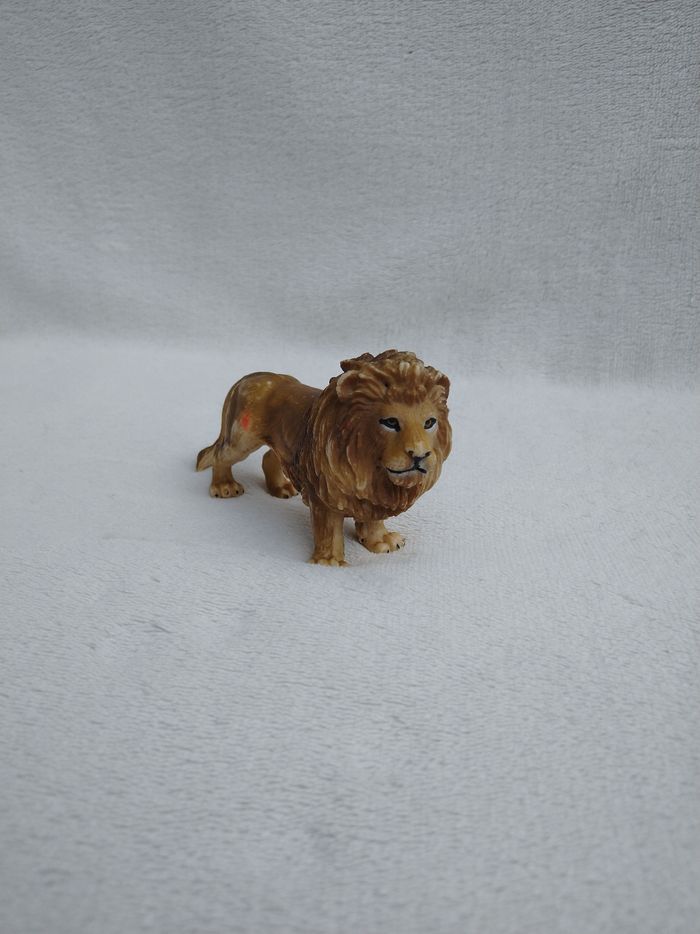 Figurine lion Schleich