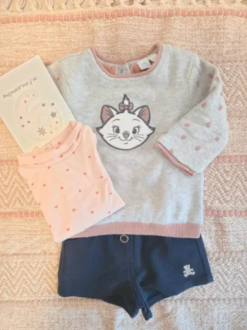Ensemble 3 pièces sous-pull, pull et short 6 mois