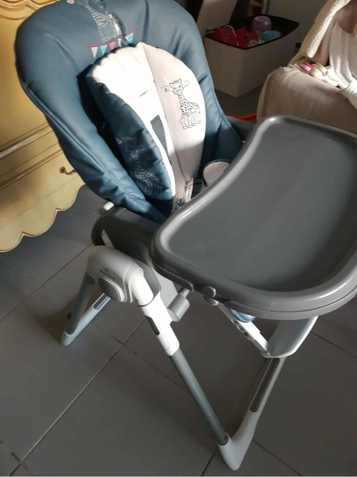 Chaise haute - photo numéro 4