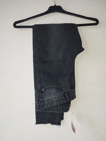 Jeans noir slim destroy