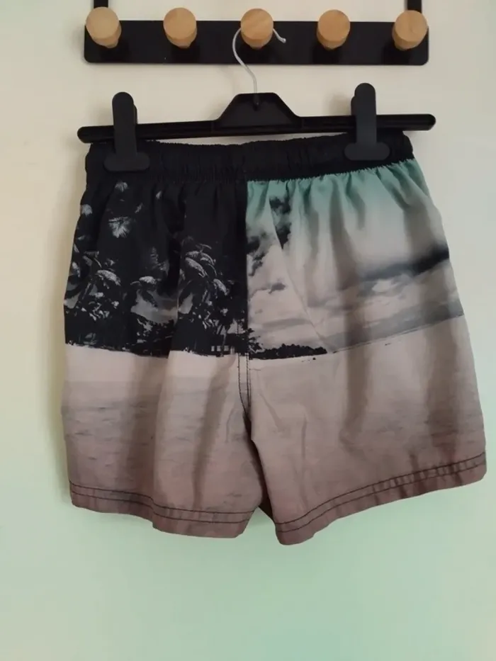 Short de bain taille XXS/12 ans - photo numéro 2