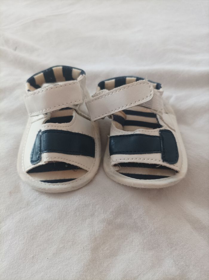 Sandales de bébé pointure 15