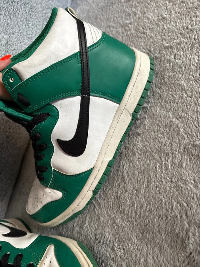Basket montante Nike 37,5 - photo numéro 5