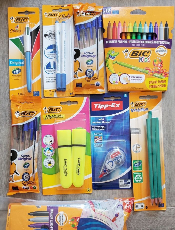 Fournitures Scolaires Neuf.