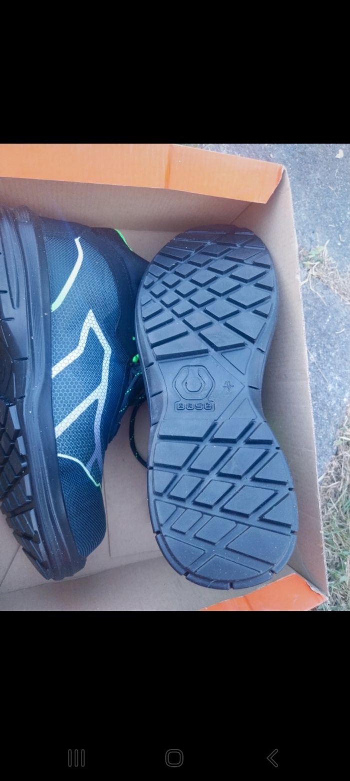 Chaussures de sécurité 41 - photo numéro 3