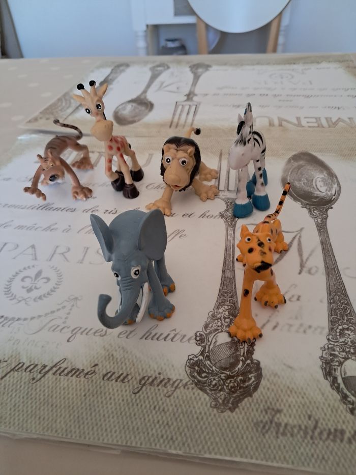Figurines animaux  x 6 - photo numéro 2