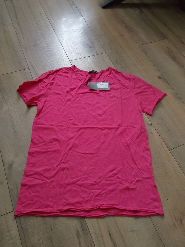 T-shirt rose fushia uni col V manches courtes pour homme XL MTX