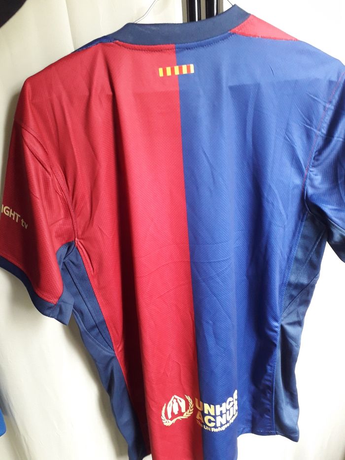Maillot Fc Barcelone x Coldplay taille M home 24 25 neuf - photo numéro 4