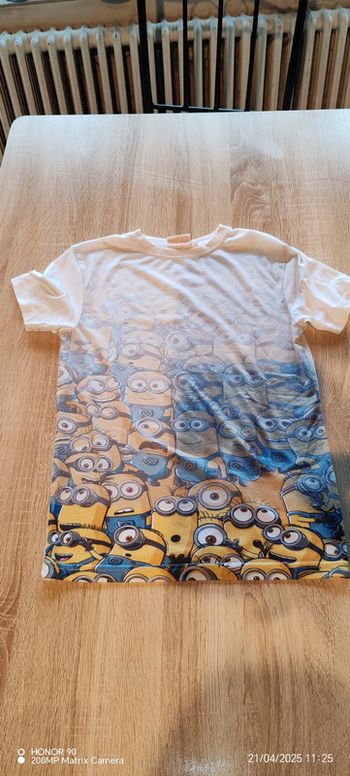 T-shirt minion