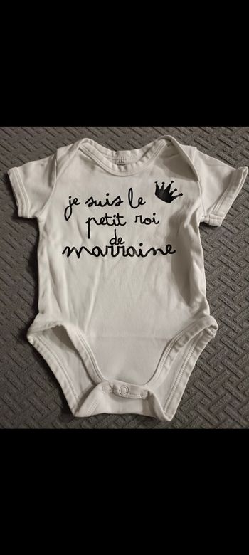 Bodie bébé garçon "Je suis le petit roi de marraine"