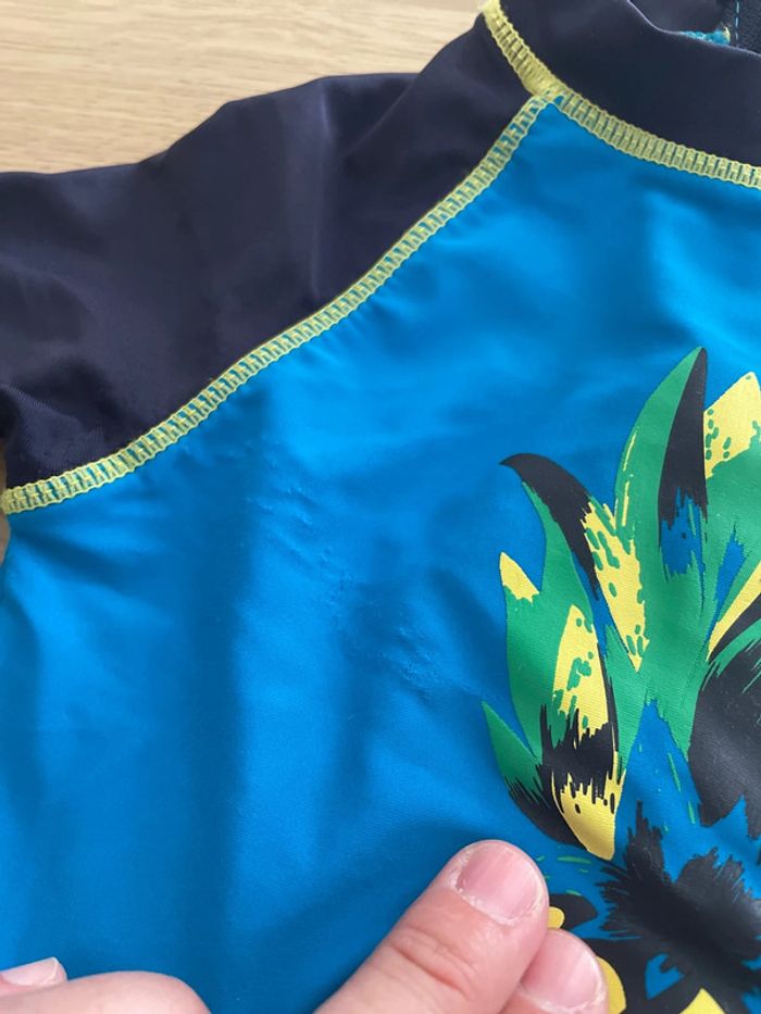 T-shirt manches courtes anti-uv primark 12/18mois - photo numéro 2