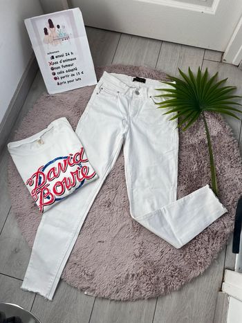 pantalon blanc élégant et raffiné