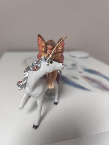 Figurine Enfant elfe sur sa licorne - Papo