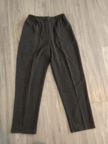 Chino gris à rayures T44