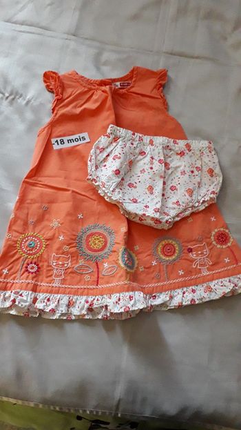 Ensemble robe et bloomer 18 mois