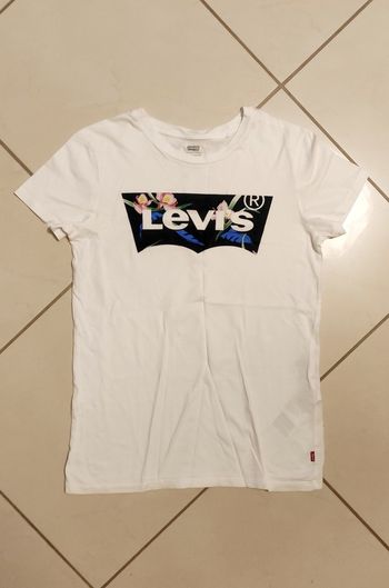 T-shirt Levi's