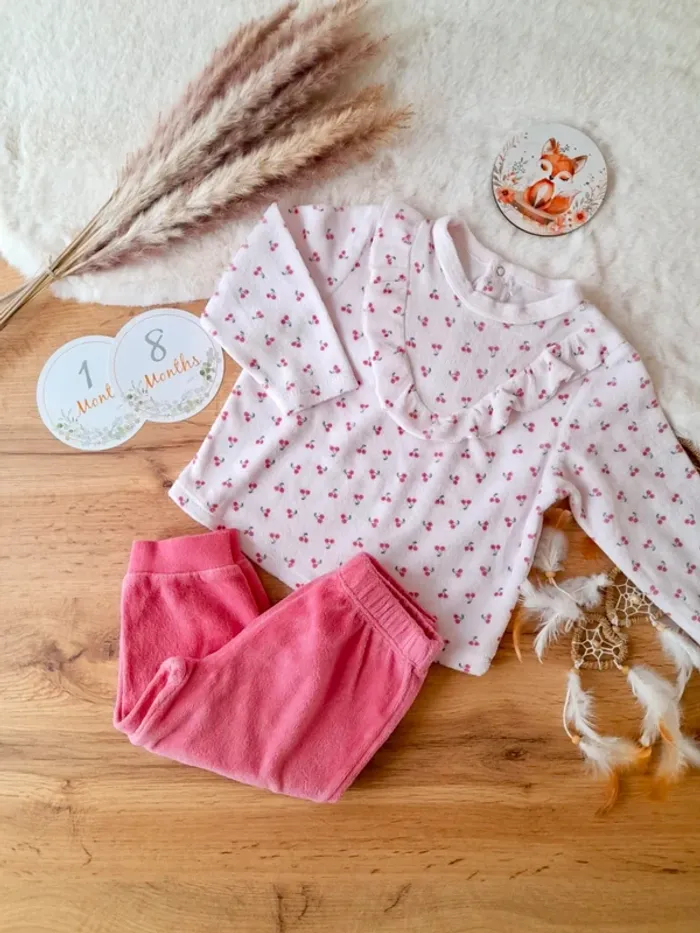 Pyjama velours 2 pièces cerises 18 mois Mes petits cailloux