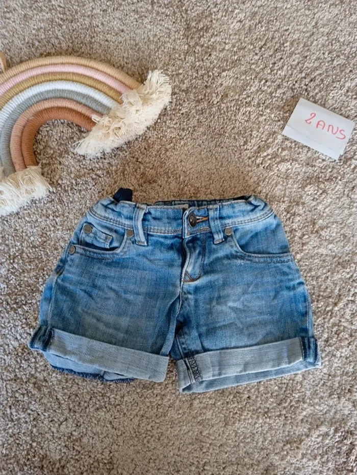 Short en jean 2 ans